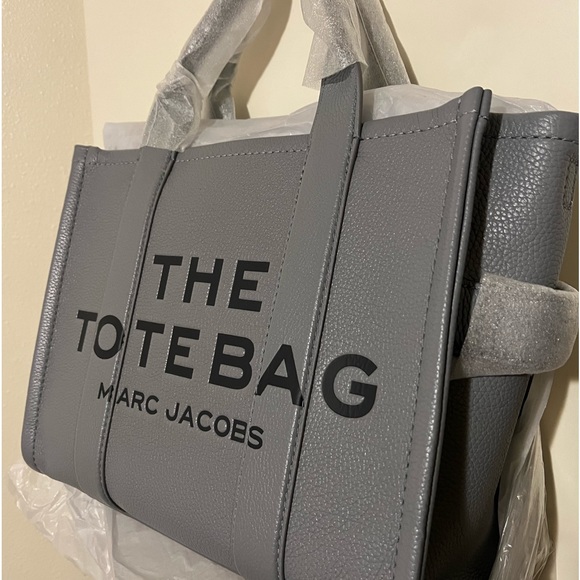 Marc Jacobs Hand Bag - Picture 1 of 3